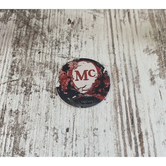 Brand new Alexander McQueen logo - Picture 2 of 2